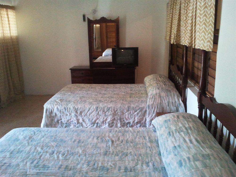 Pure Oasis Resort Негрил Экстерьер фото